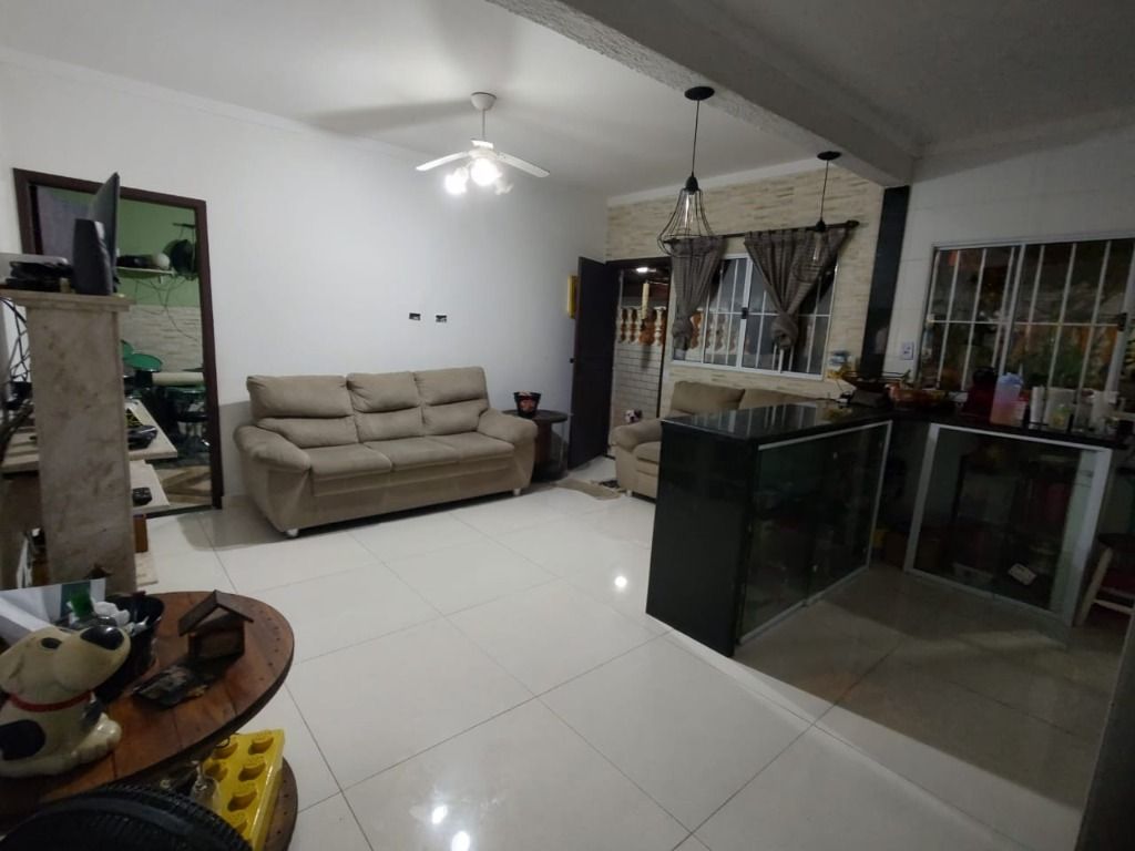 Casa em Vila Tupi, Praia Grande/SP de 60m² 2 quartos à venda por R$ 409.000,00