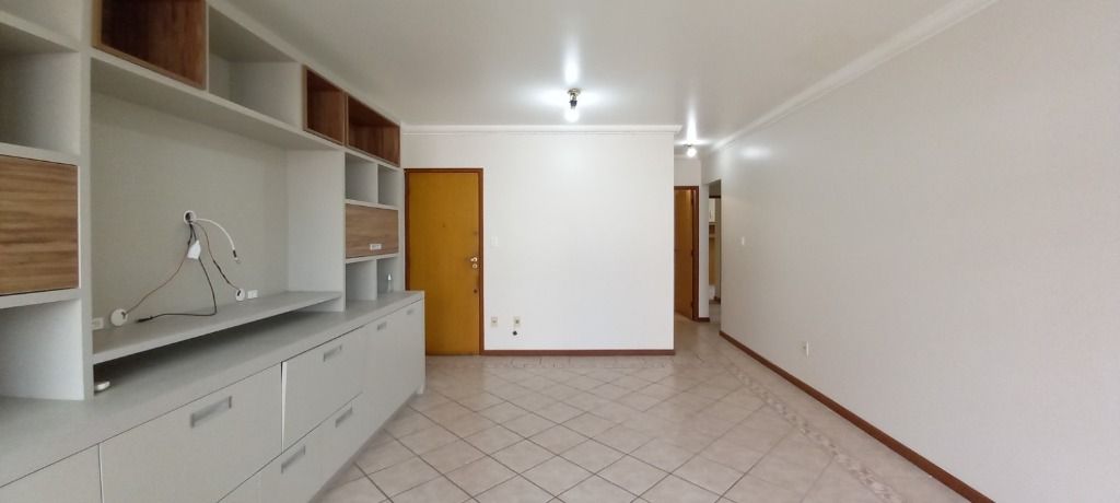 Apartamento em Centro, Florianópolis/SC de 103m² 3 quartos para locação R$ 4.400,00/mes