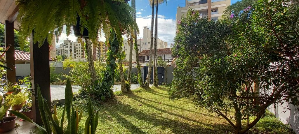 Casa em Córrego Grande, Florianópolis/SC de 243m² 3 quartos à venda por R$ 1.809.000,00