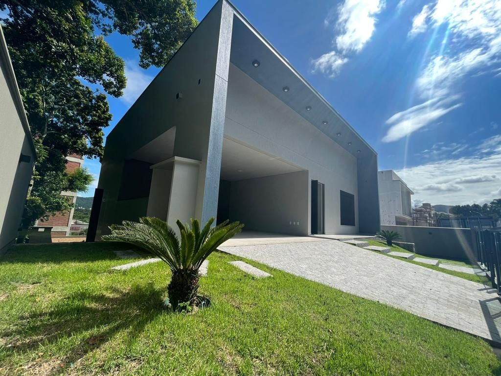 Casa em Córrego Grande, Florianópolis/SC de 360m² 4 quartos à venda por R$ 3.399.000,00