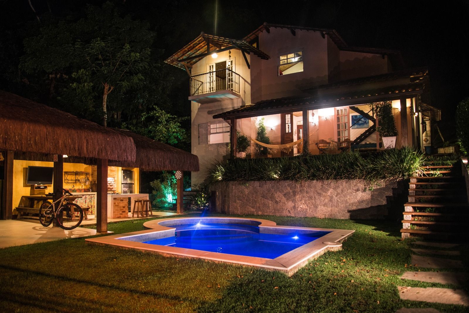 Casa em Itaipu, Niterói/RJ de 380m² 3 quartos à venda por R$ 1.499.000,00