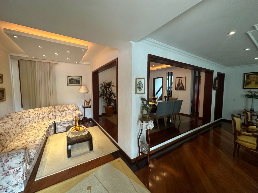 Casa em Camboinhas, Niterói/RJ de 389m² 4 quartos à venda por R$ 3.699.000,00
