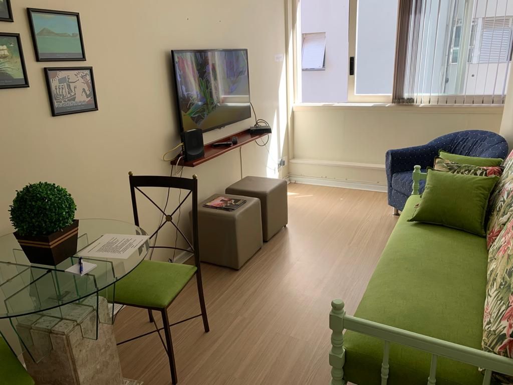Apartamento em Gonzaga, Santos/SP de 47m² 1 quartos para locação R$ 2.500,00/mes