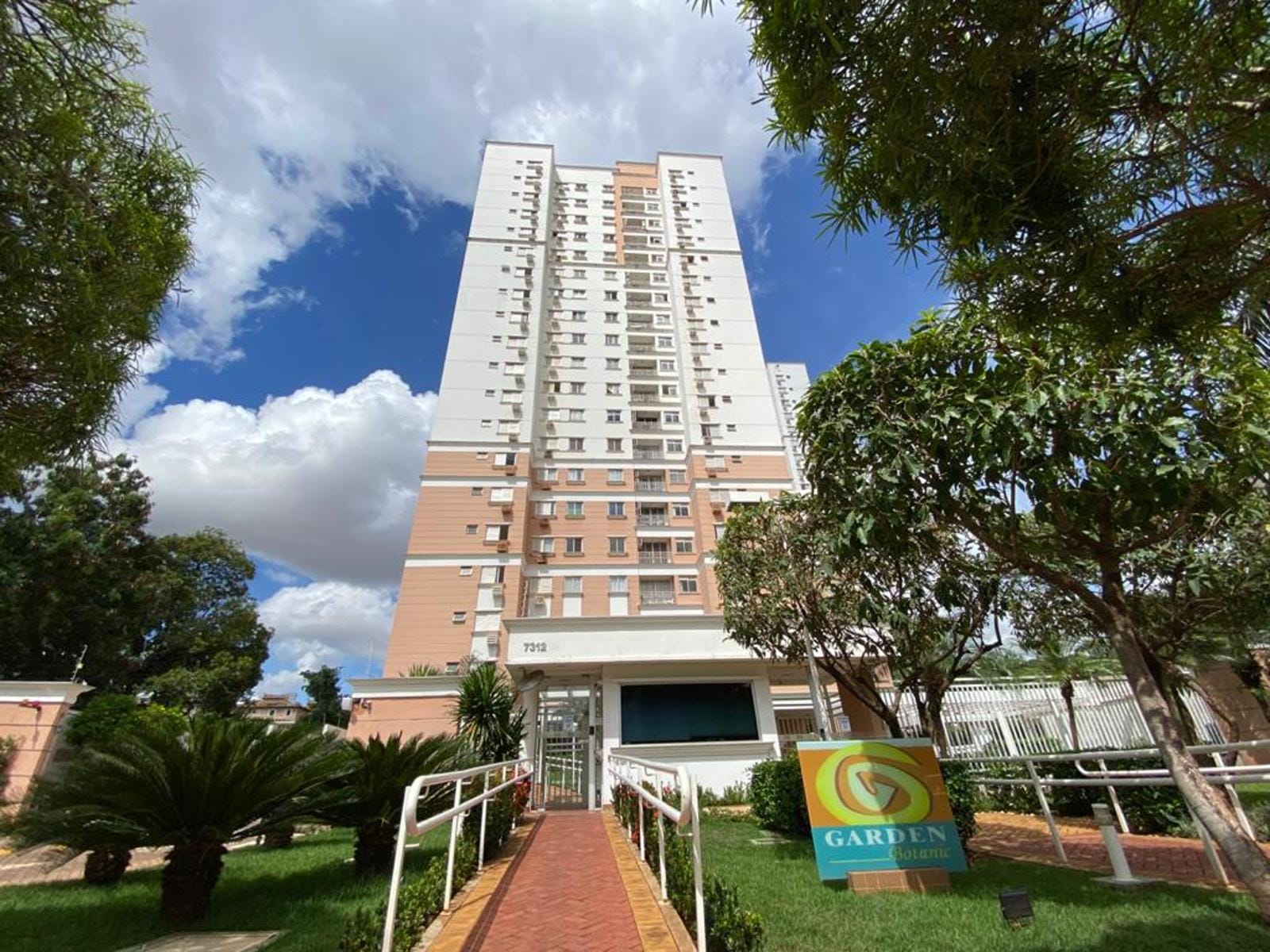 Apartamento em Monte Castelo, Campo Grande/MS de 70m² 2 quartos à venda por R$ 374.000,00