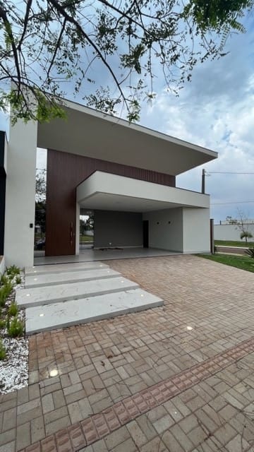 Casa em Centro, Dourados/MS de 203m² 3 quartos à venda por R$ 2.299.000,00