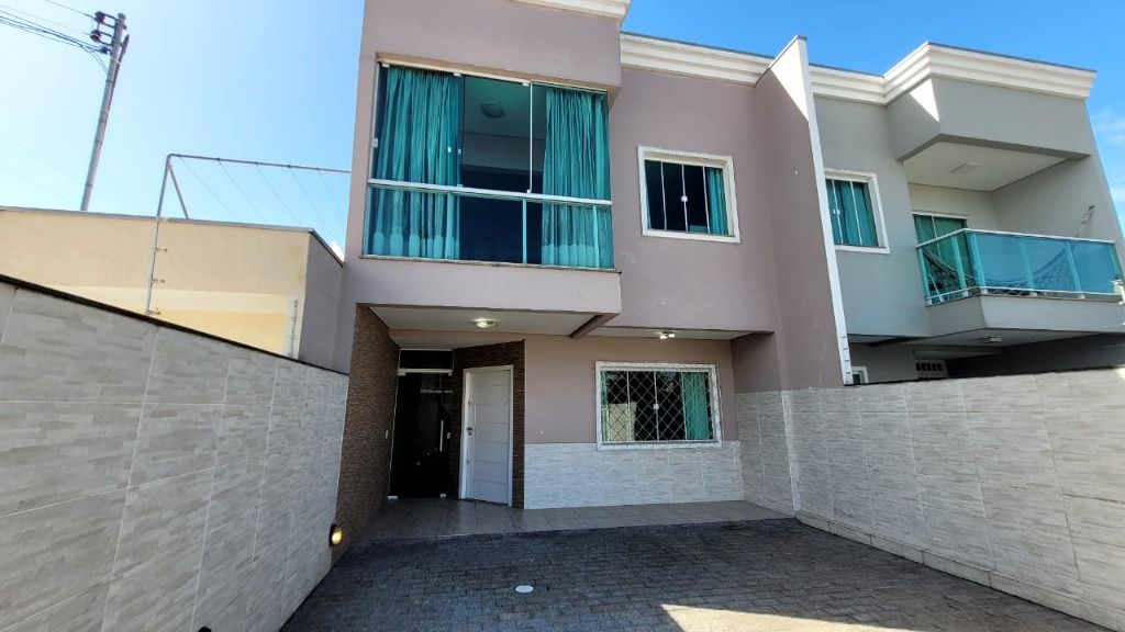 Sobrado em São João, Itajaí/SC de 144m² 3 quartos à venda por R$ 849.000,00