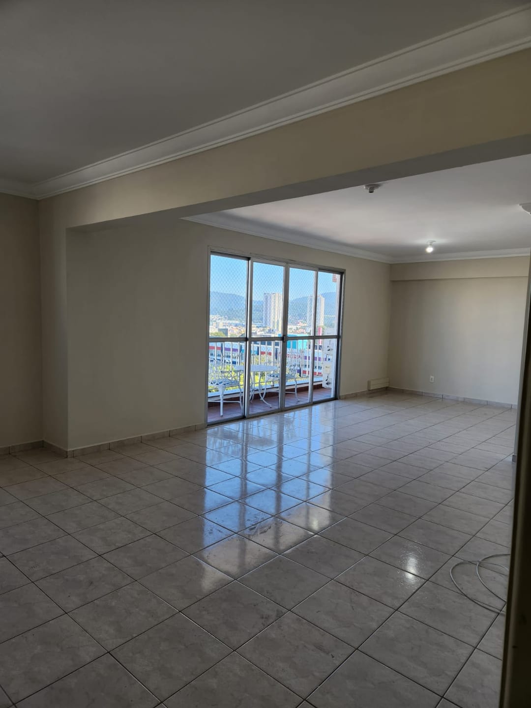 Apartamento em Vila Partenio, Mogi das Cruzes/SP de 160m² 4 quartos para locação R$ 2.000,00/mes