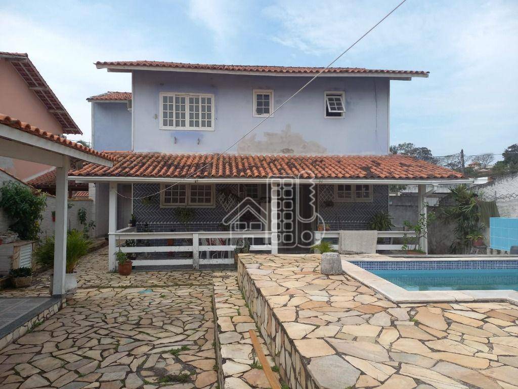 Casa em Maravista, Niterói/RJ de 210m² 3 quartos à venda por R$ 949.000,00