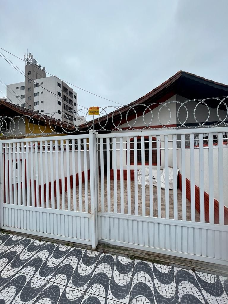 Casa em Boqueirão, Praia Grande/SP de 75m² 2 quartos à venda por R$ 349.000,00