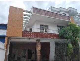 Casa em Brasilândia, São Gonçalo/RJ de 339m² 3 quartos à venda por R$ 749.000,00