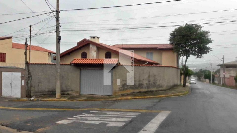 Sobrado em Vila Santa Terezinha, Várzea Paulista/SP de 200m² 3 quartos à venda por R$ 629.000,00