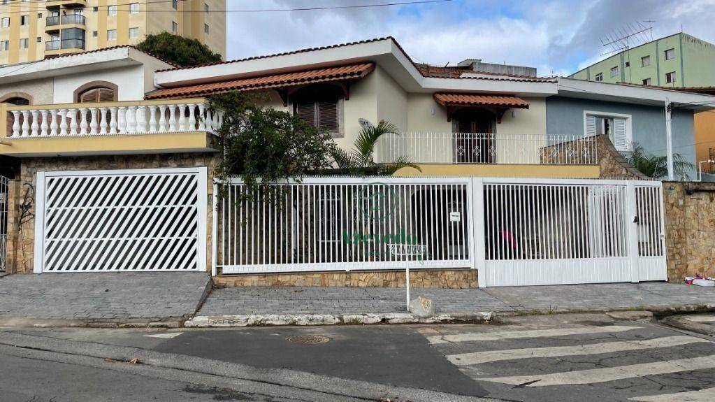 Sobrado em Jardim Vila Galvão, Guarulhos/SP de 219m² 4 quartos à venda por R$ 898.000,00
