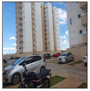 Apartamento em Residencial Lago Azul, Uberlandia/MG de 50m² 2 quartos à venda por R$ 96.000,00
