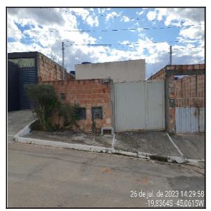 Casa em Taninha Saldan, Nova Serrana/MG de 130m² 2 quartos à venda por R$ 134.000,00