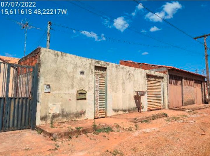 Casa em Conjunto Hab Ouro Verde 2, Padre Bernardo/GO de 250m² 2 quartos à venda por R$ 48.655,00