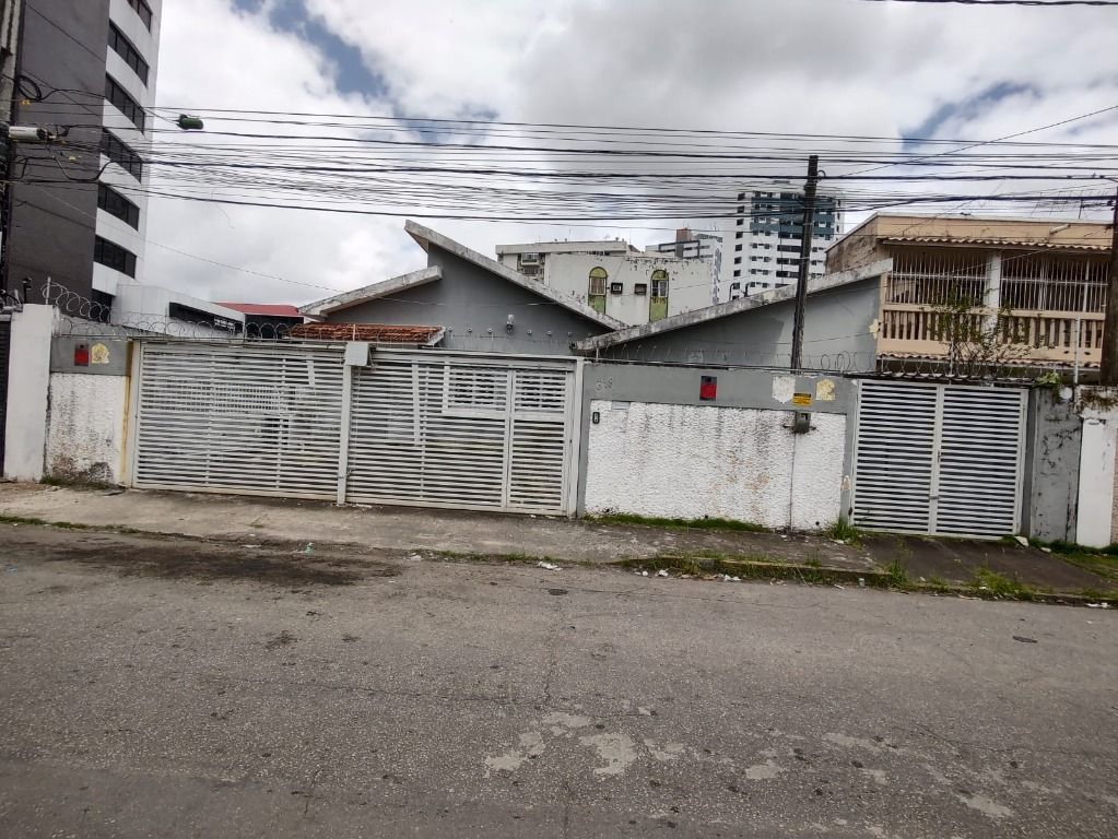 Casa em Prado, Recife/PE de 163m² 3 quartos à venda por R$ 799.000,00