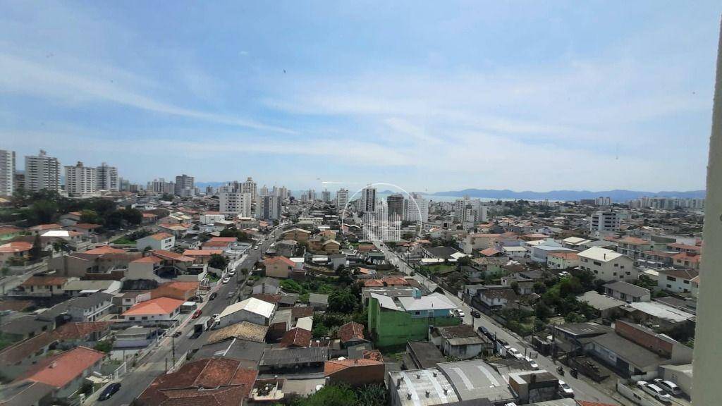 Apartamento em Barreiros, São José/SC de 57m² 2 quartos à venda por R$ 384.000,00
