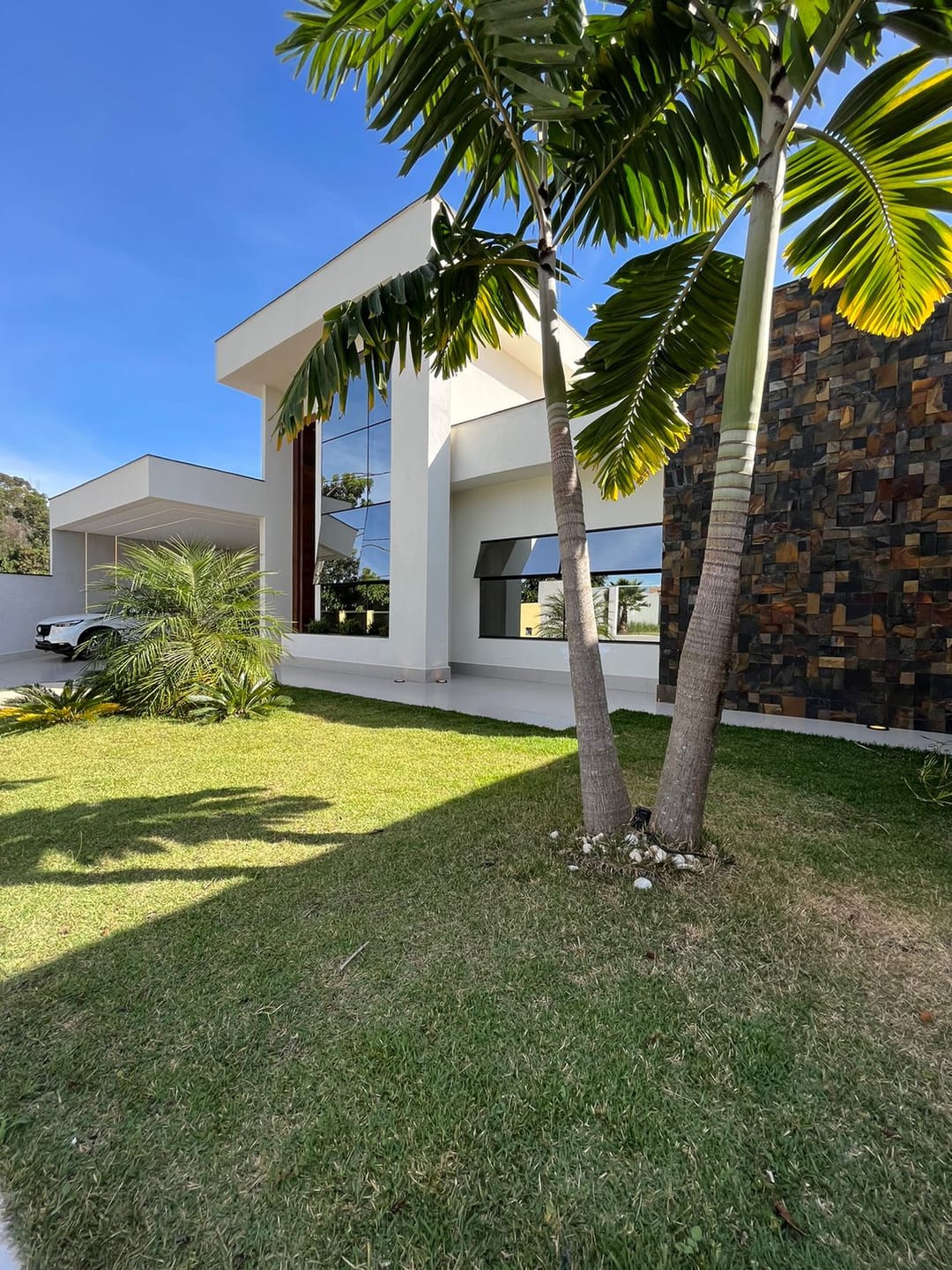 Casa em Guará I, Brasília/DF de 820m² 4 quartos à venda por R$ 2.999.000,00