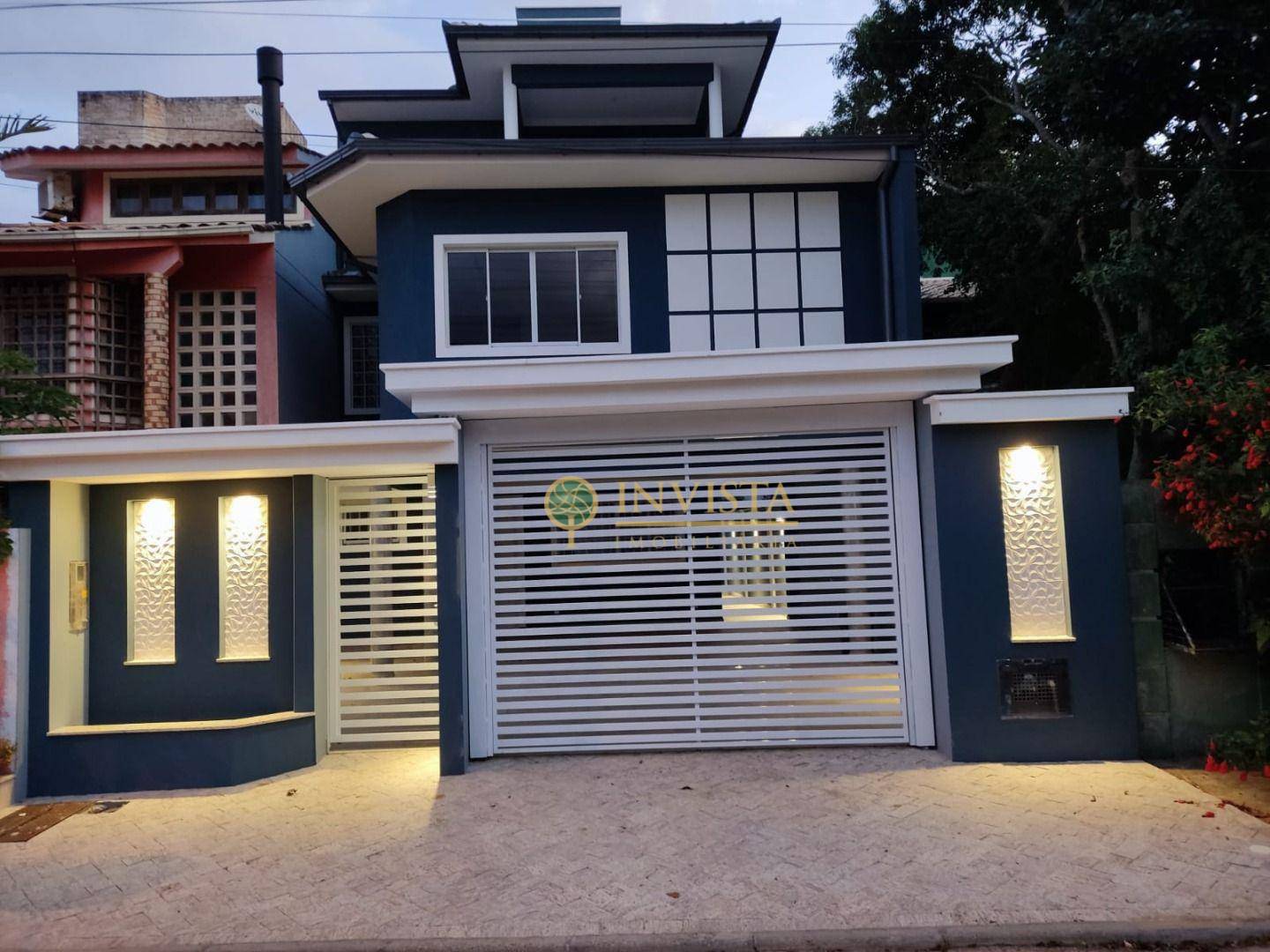 Casa em Rio Tavares, Florianópolis/SC de 250m² 4 quartos à venda por R$ 1.699.000,00