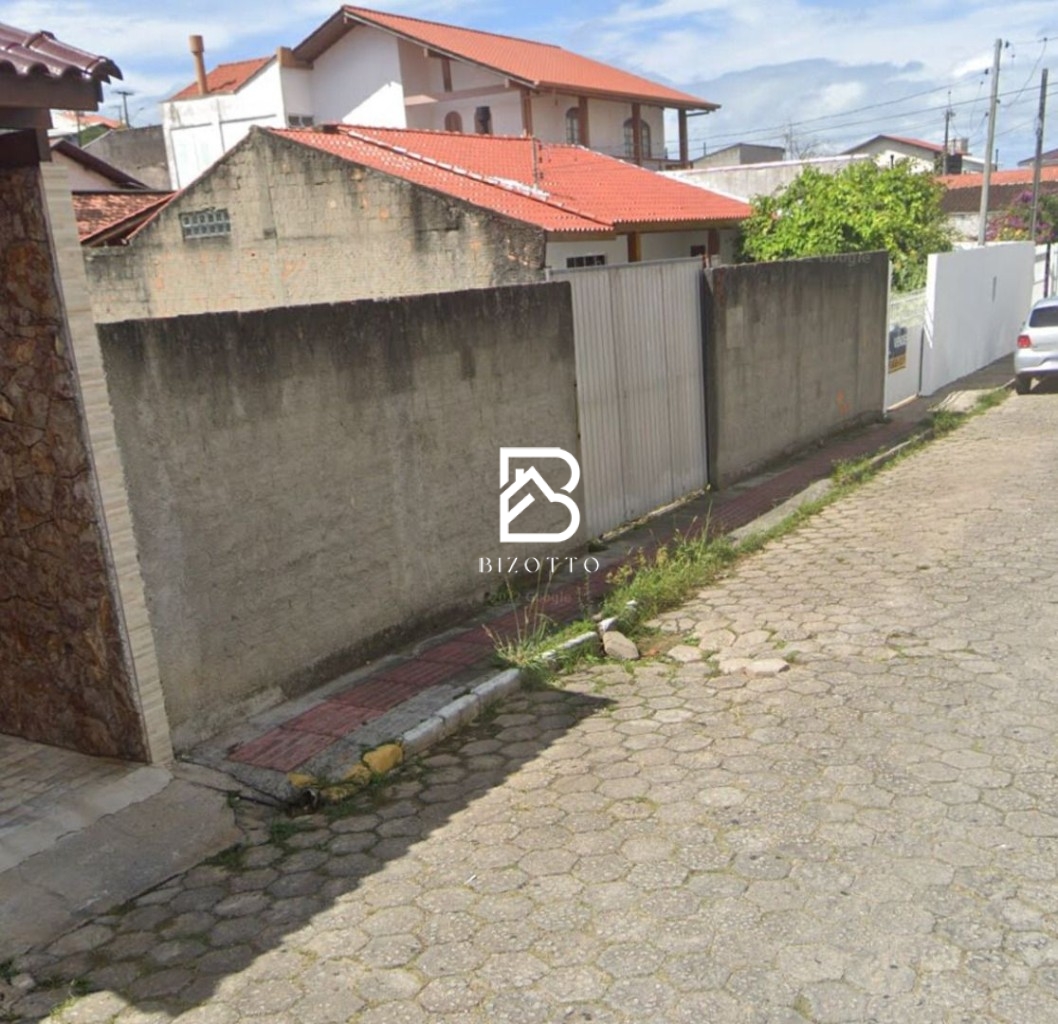 Terreno em Ipiranga, São José/SC de 360m² à venda por R$ 374.000,00