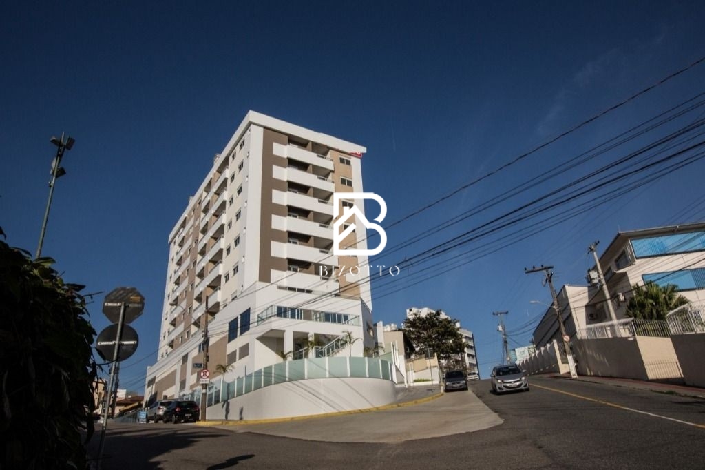 Apartamento em Capoeiras, Florianópolis/SC de 69m² 2 quartos à venda por R$ 704.000,00