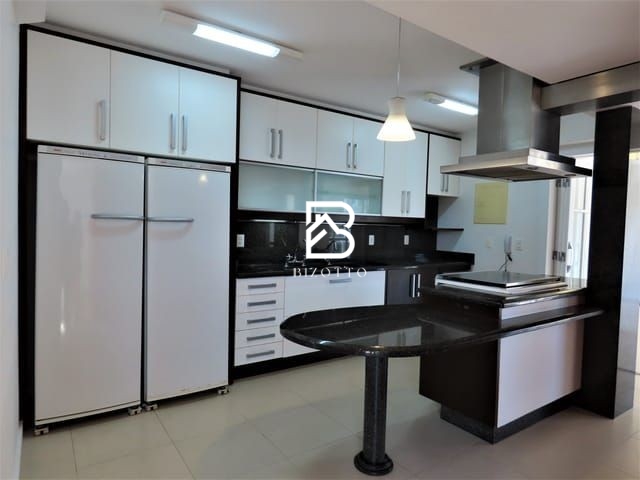 Apartamento em Coqueiros, Florianópolis/SC de 191m² 5 quartos à venda por R$ 989.000,00