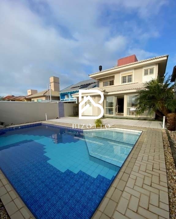 Casa em Coqueiros, Florianópolis/SC de 313m² 5 quartos à venda por R$ 2.219.000,00