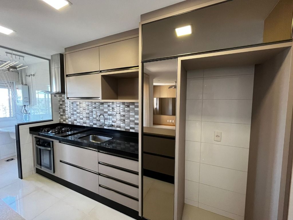 Apartamento em Gleba Fazenda Palhano, Londrina/PR de 81m² 2 quartos para locação R$ 3.500,00/mes