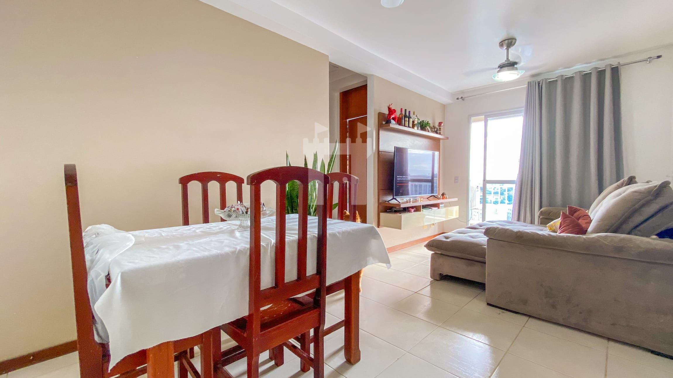 Apartamento em Morada de Laranjeiras, Serra/ES de 58m² 2 quartos à venda por R$ 329.000,00