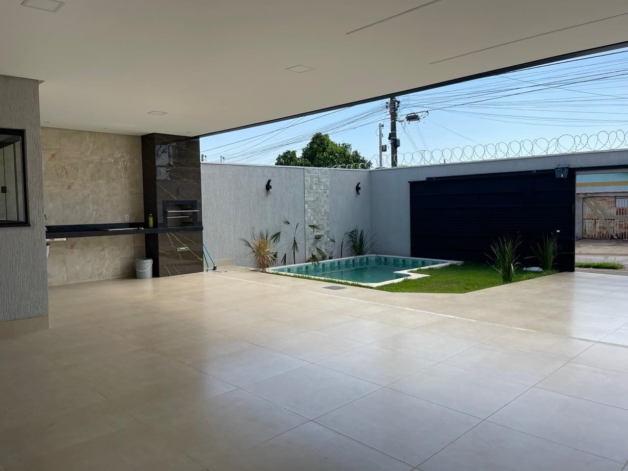 Casa em Cidade Vera Cruz, Aparecida de Goiânia/GO de 219m² 3 quartos à venda por R$ 549.000,00