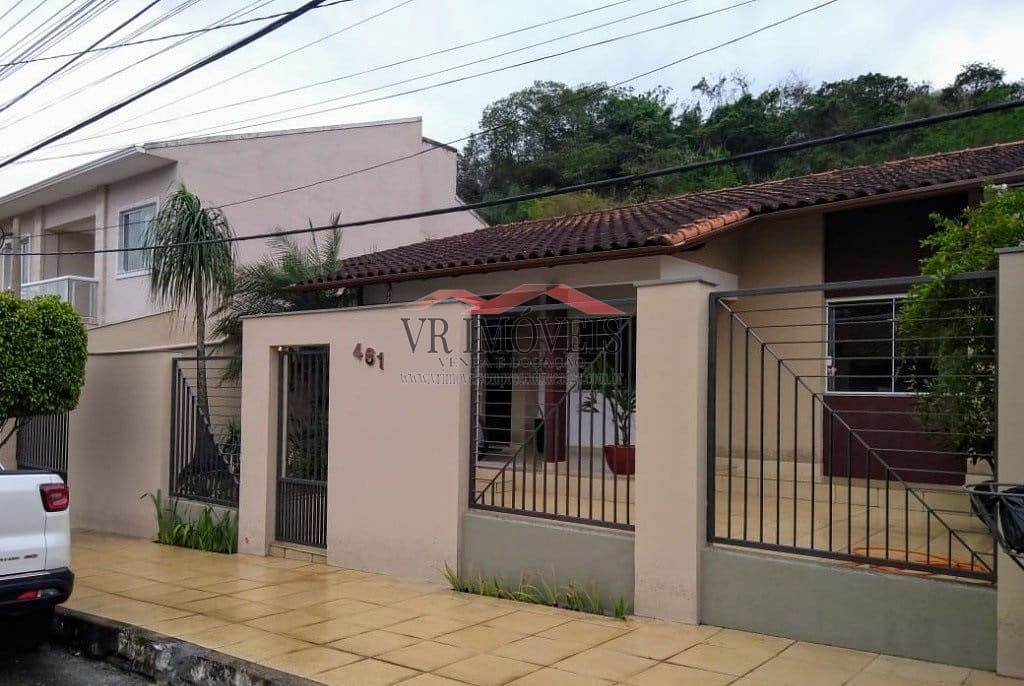 Casa em Jardim Esperança, Volta Redonda/RJ de 198m² 3 quartos à venda por R$ 1.199.000,00
