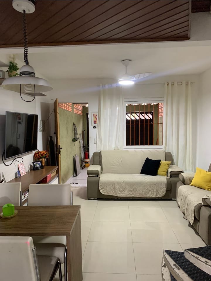 Casa em Jardim Santa Genoveva, Guarujá/SP de 99m² 2 quartos à venda por R$ 284.000,00