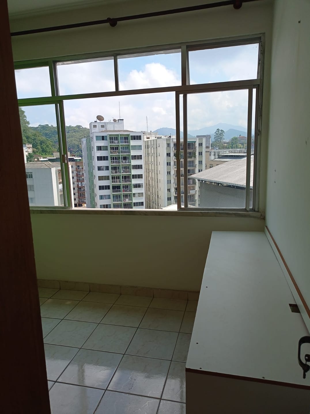 Apartamento em Centro, Petrópolis/RJ de 80m² 2 quartos à venda por R$ 389.000,00