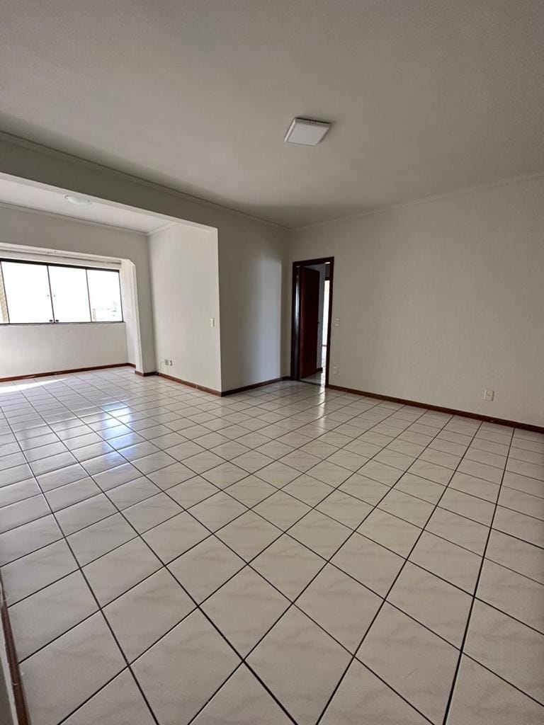 Apartamento em Saraiva, Uberlândia/MG de 92m² 3 quartos à venda por R$ 419.000,00