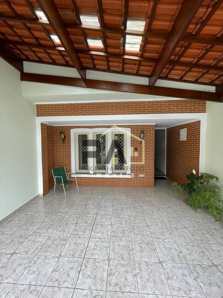 Sobrado em Jardim Bom Pastor, Santo André/SP de 200m² 3 quartos à venda por R$ 649.000,00