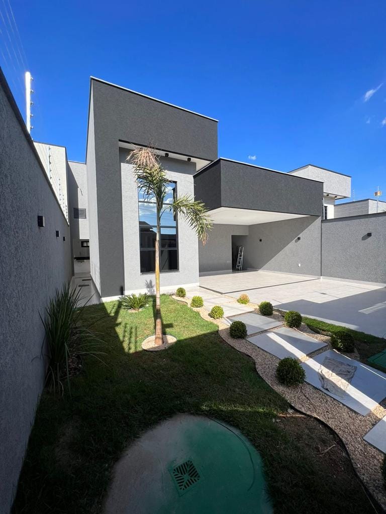 Casa em Jardim Balneário Meia Ponte, Goiânia/GO de 141m² 3 quartos à venda por R$ 779.000,00