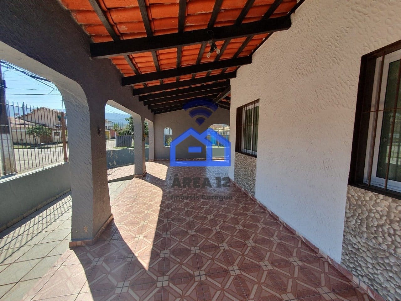 Casa em Indaiá, Caraguatatuba/SP de 180m² 4 quartos à venda por R$ 849.000,00