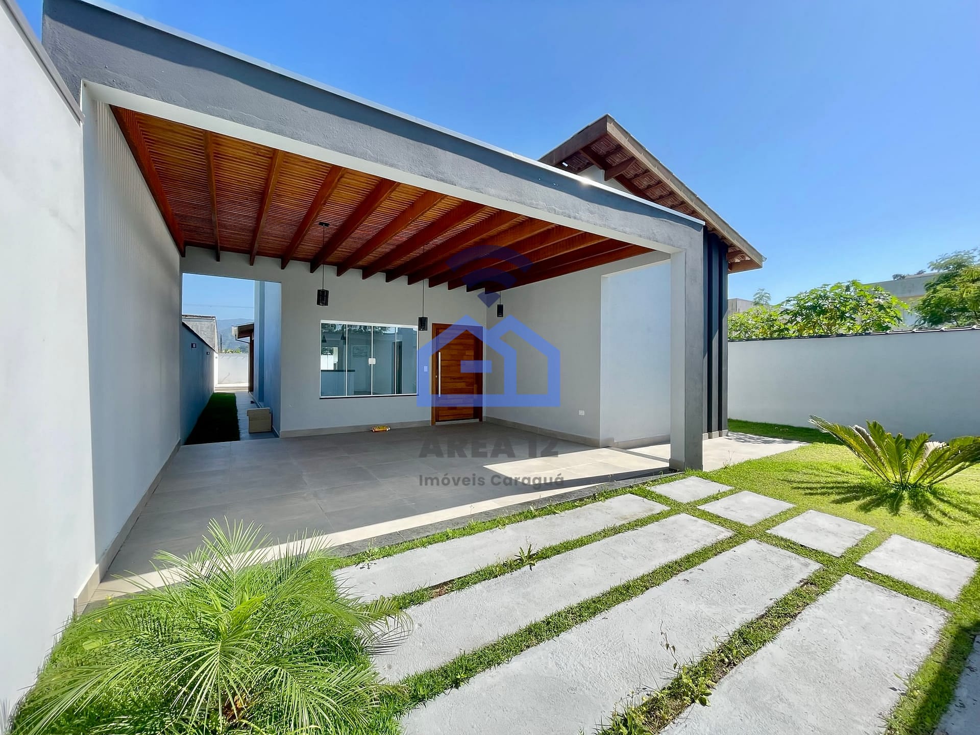 Casa em Pontal de Santa Marina, Caraguatatuba/SP de 145m² 3 quartos à venda por R$ 989.000,00