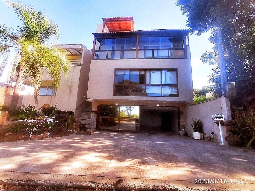 Casa em Protásio Alves, Porto Alegre/RS de 440m² 3 quartos à venda por R$ 1.199.000,00