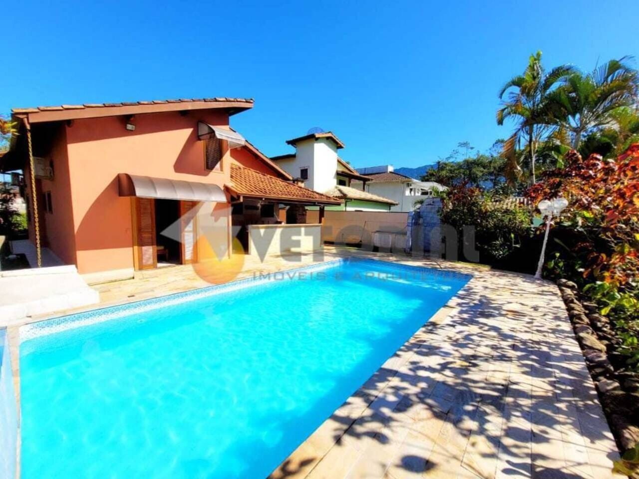 Casa em Massaguaçu, Caraguatatuba/SP de 160m² 3 quartos à venda por R$ 1.299.000,00