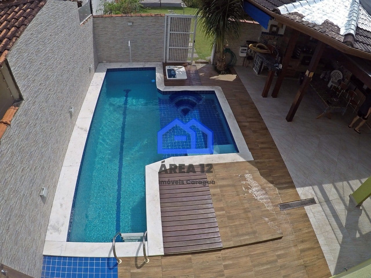 Casa em Indaiá, Caraguatatuba/SP de 227m² 4 quartos à venda por R$ 1.319.000,00