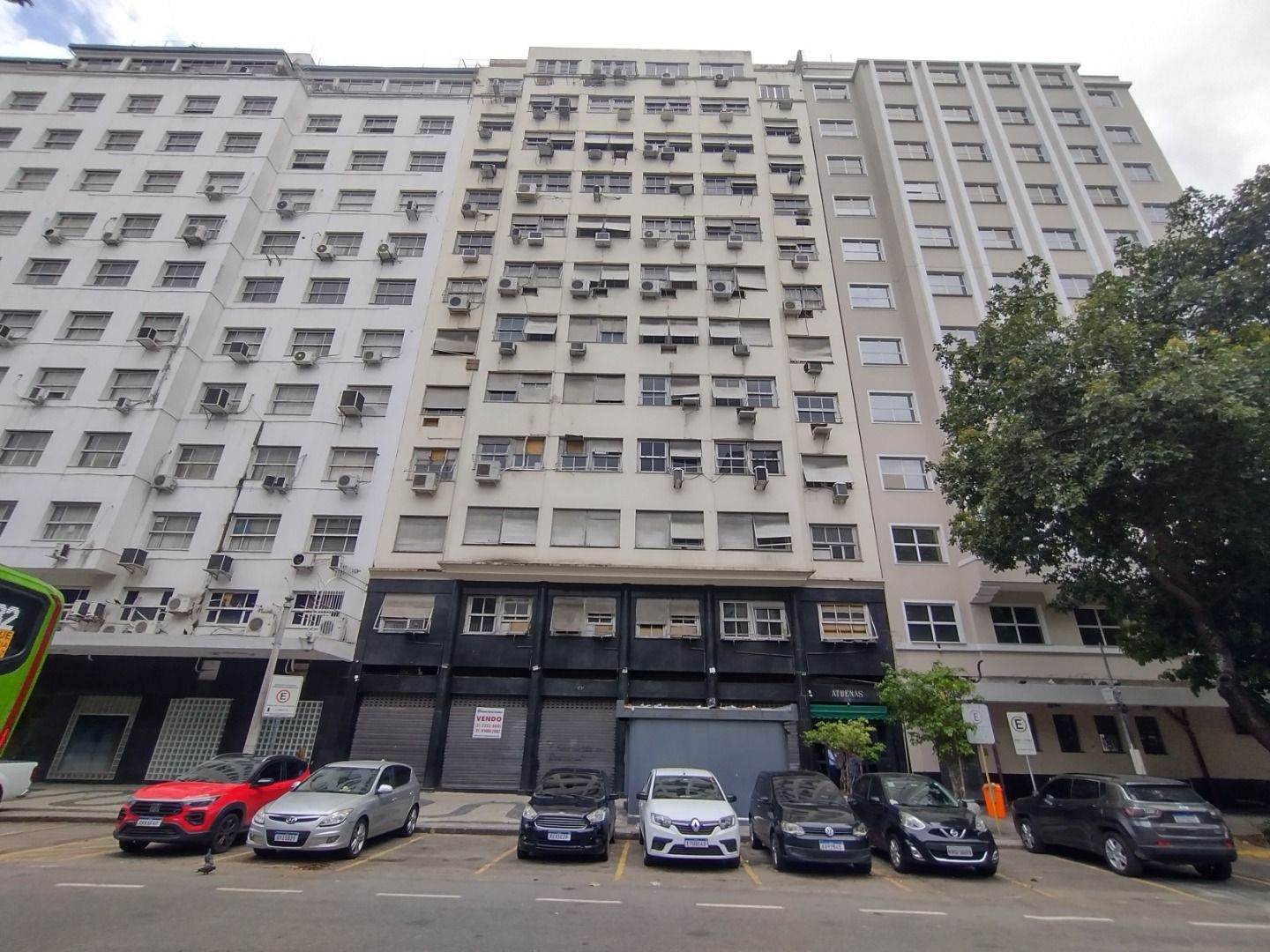 Sala em Centro, Rio de Janeiro/RJ de 164m² à venda por R$ 850.000,00 ou para locação R$ 2.500,00/mes