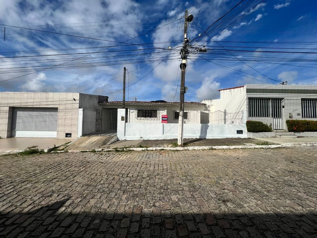 Casa em Candelária, Natal/RN de 78m² 3 quartos à venda por R$ 299.000,00