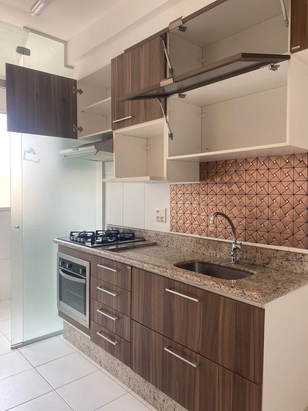 Apartamento em Vila Santana, Mogi das Cruzes/SP de 56m² 3 quartos para locação R$ 1.900,00/mes