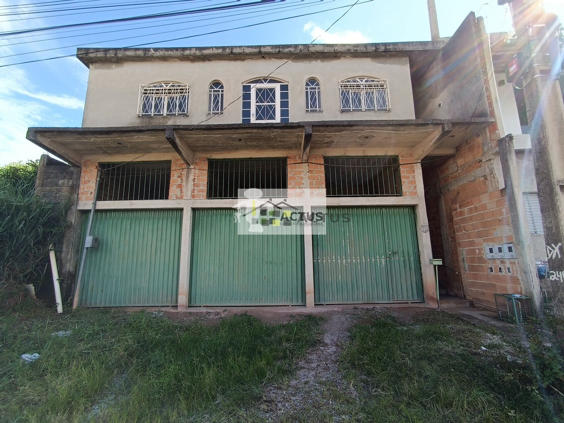 Casa em Déa Marly, Ibirité/MG de 360m² 6 quartos à venda por R$ 549.000,00