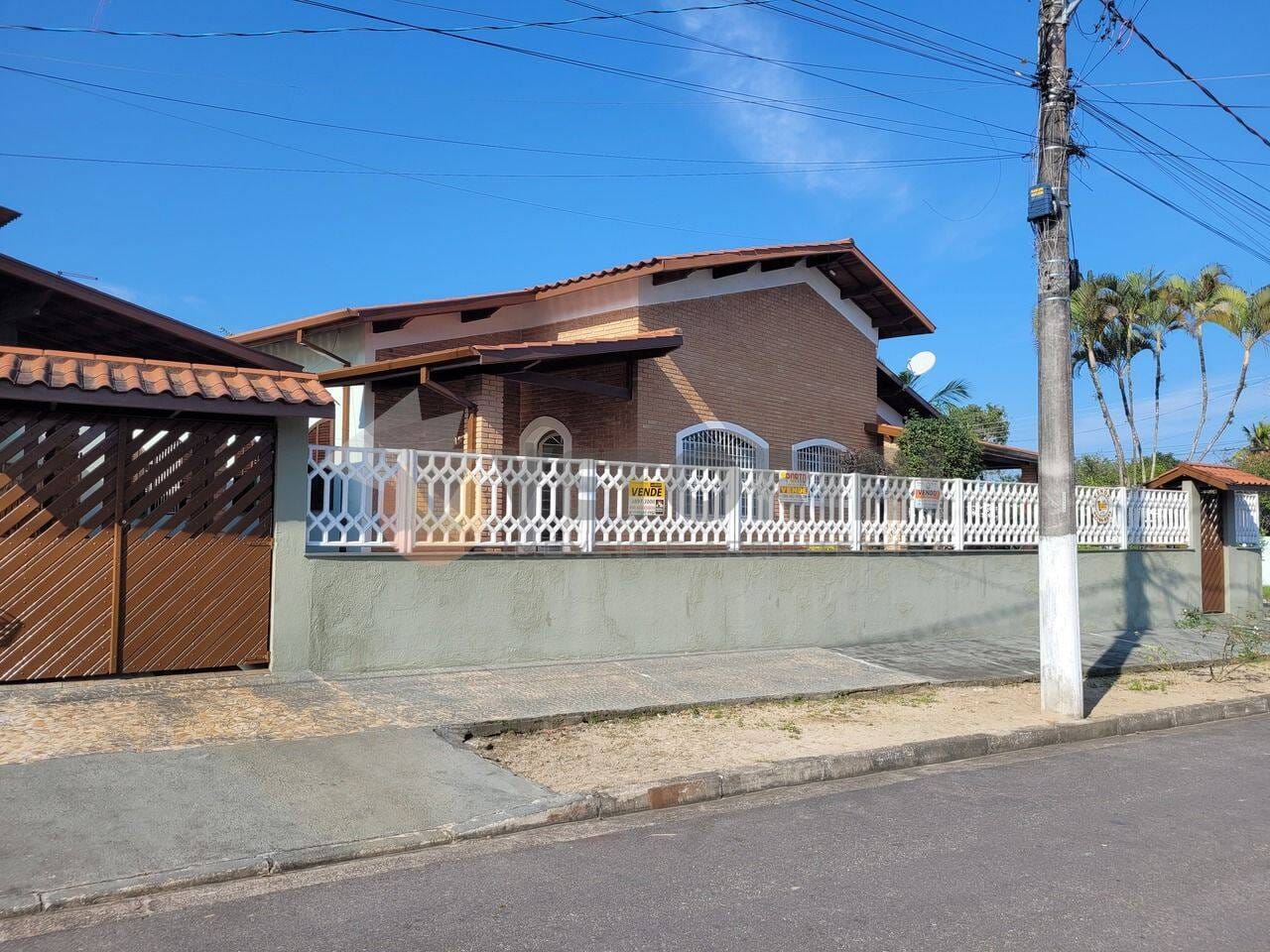 Casa em Poiares, Caraguatatuba/SP de 180m² 3 quartos à venda por R$ 599.000,00