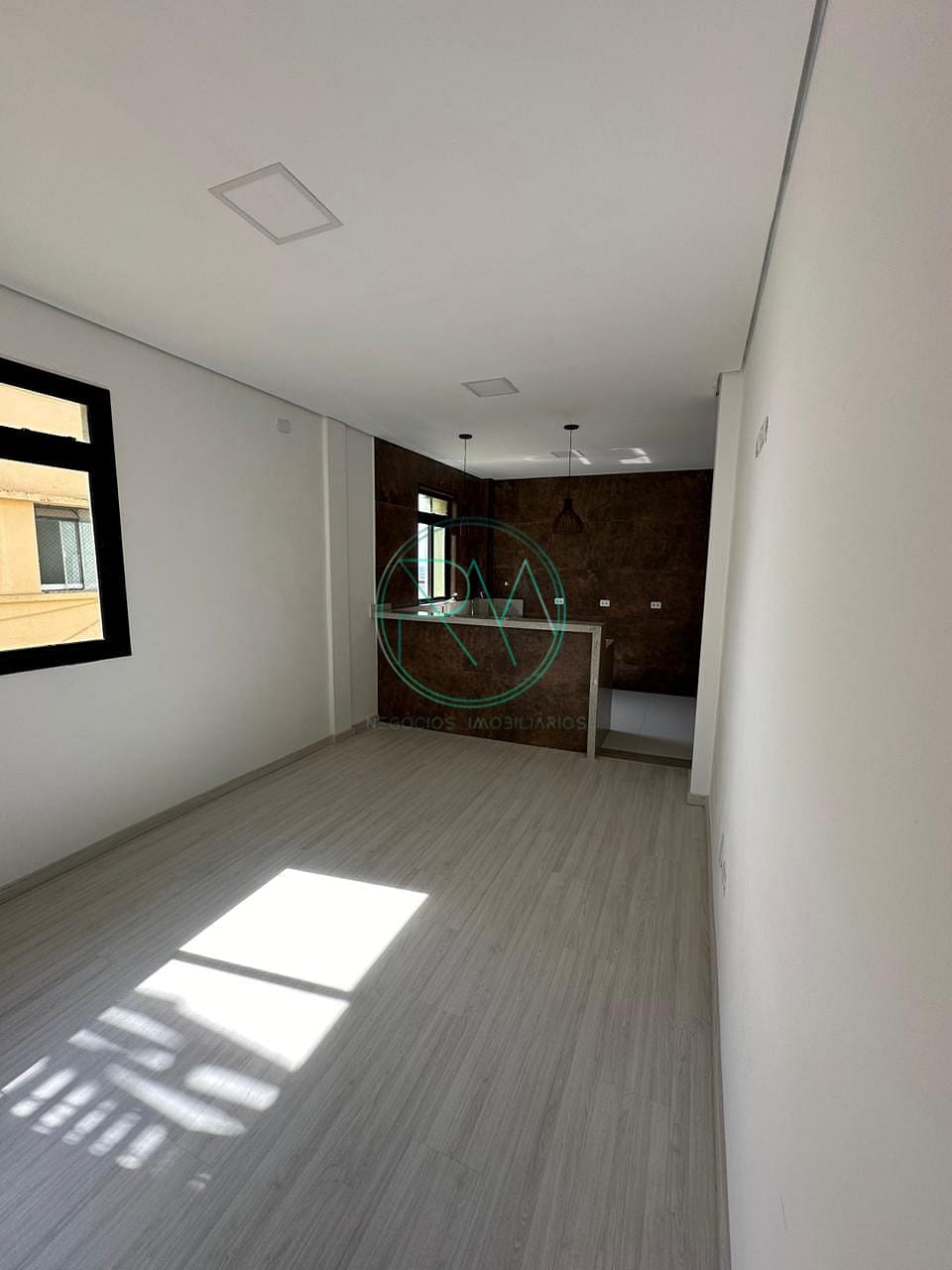 Apartamento em Centro, Londrina/PR de 61m² 2 quartos à venda por R$ 168.000,00