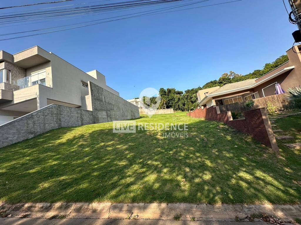 Terreno em Centro, Itatiba/SP de 381m² à venda por R$ 286.000,00