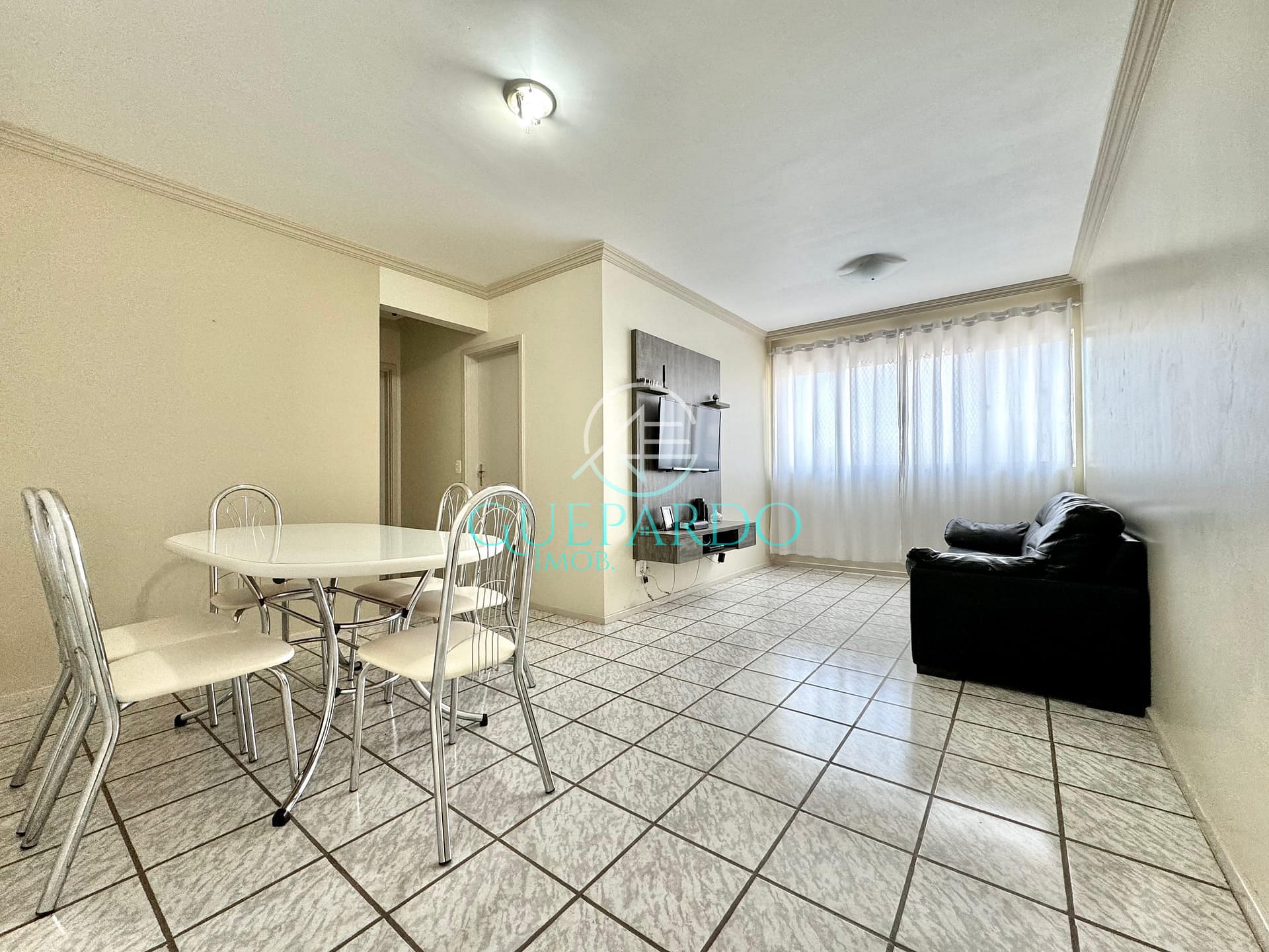 Apartamento em Vila Ipiranga, Londrina/PR de 63m² 2 quartos à venda por R$ 229.000,00