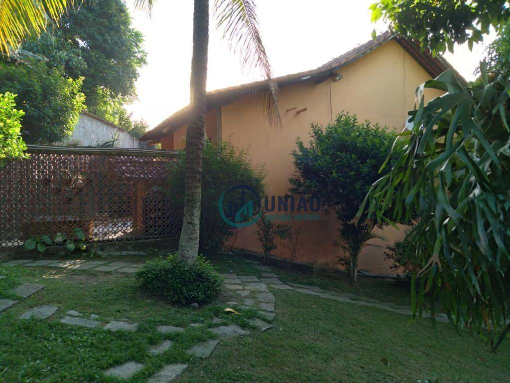Casa em Itaipu, Niterói/RJ de 209m² 5 quartos à venda por R$ 689.000,00